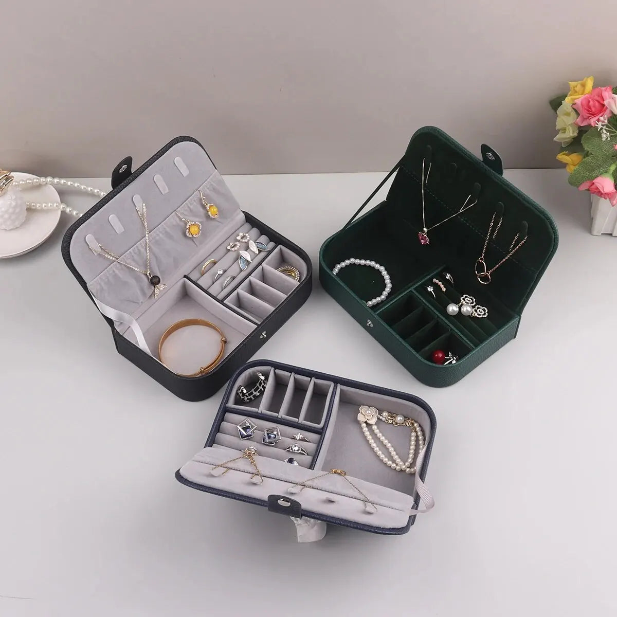 ✨ Luksusowe Skórzane Etui Transportowe na Biżuterię – Bezpieczne i Stylowe Przechowywanie 💍📿