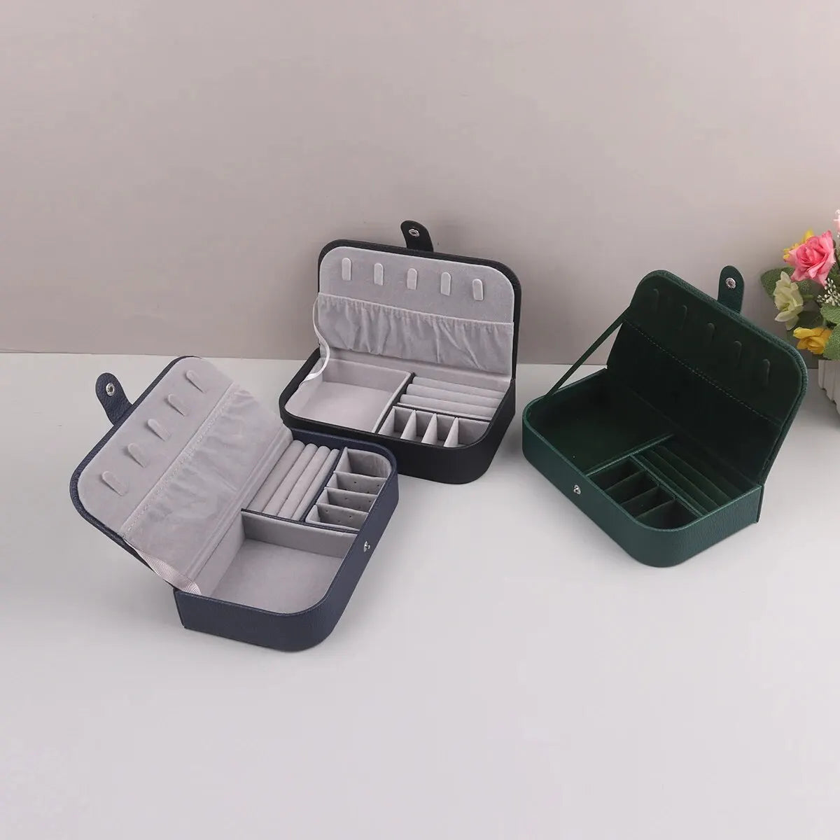 ✨ Luksusowe Skórzane Etui Transportowe na Biżuterię – Bezpieczne i Stylowe Przechowywanie 💍📿